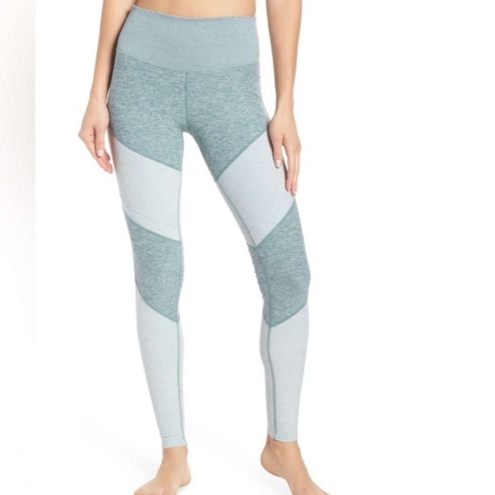 Alo Yoga Sheila Seagrass Heathered Leggings